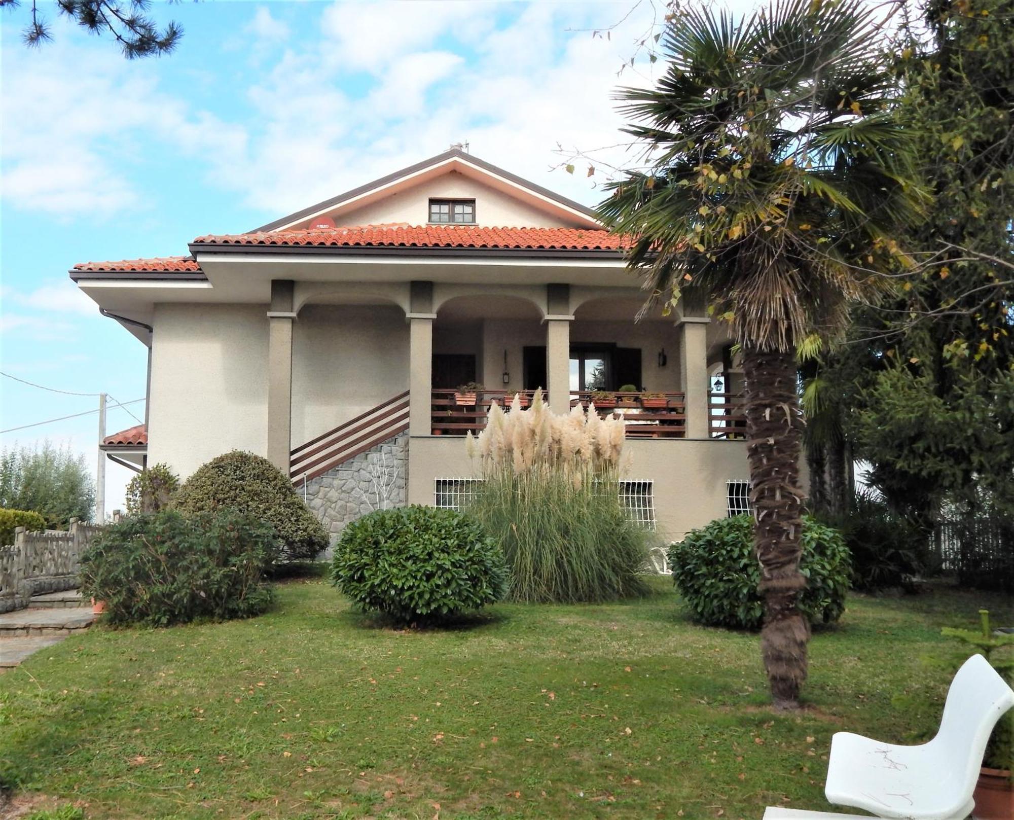 Amo' Le Langhe Narzole Exterior foto